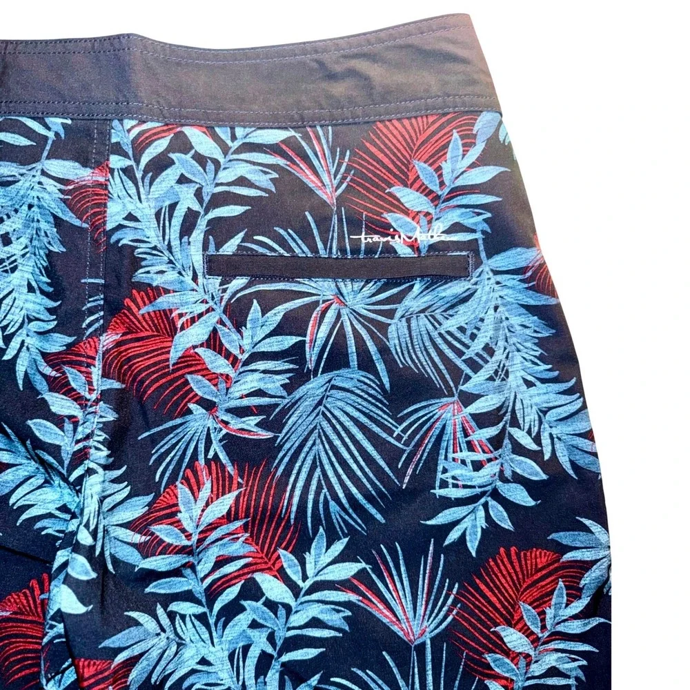 TravisMathew Board Shorts Men 32 Small Blue‎ Nights Party Hearty Tropical NWT